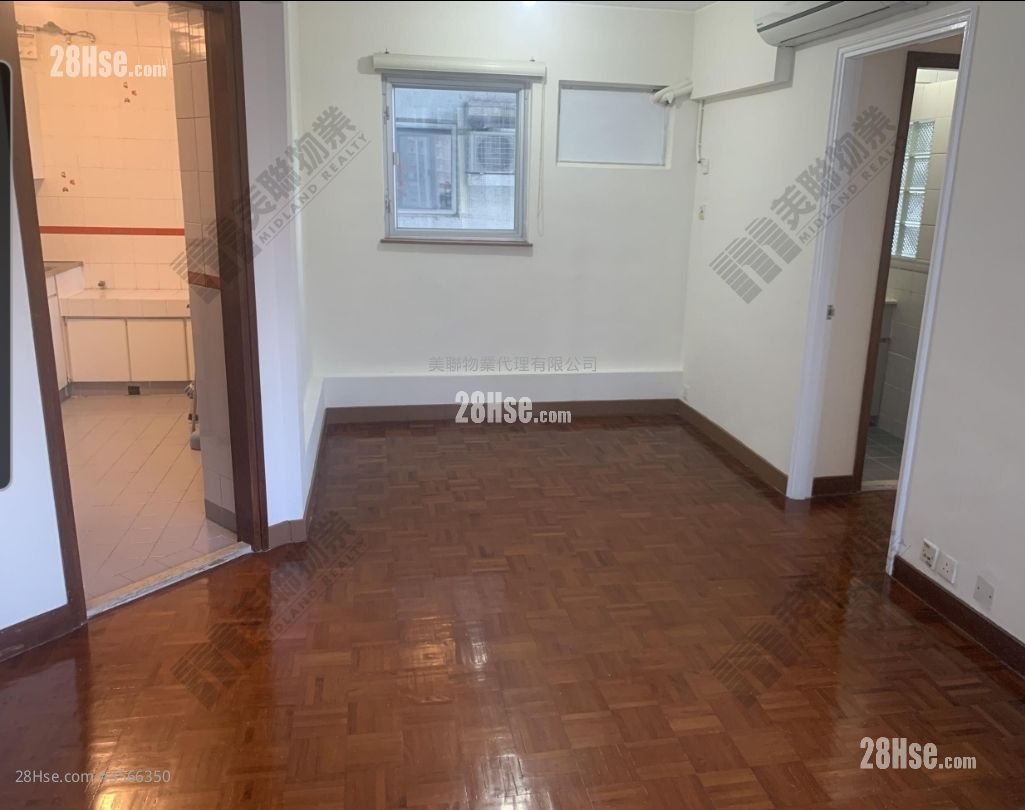 South Horizons Rental 2 Bedrooms , 1 Bathroom 526 ft² ( 48.9 m² )