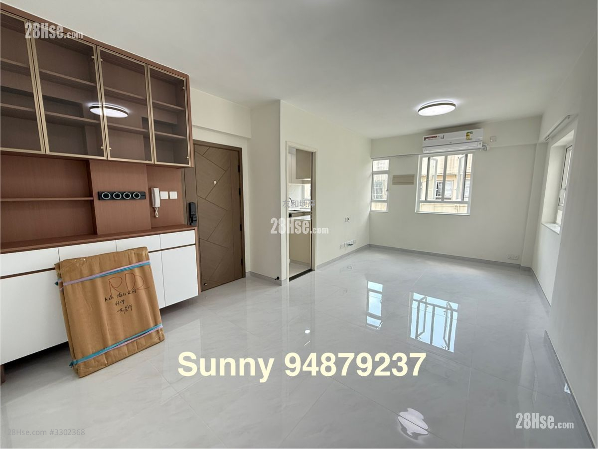South Court Rental 3 Bedrooms , 3 Bathrooms 932 ft² ( 86.6 m² )