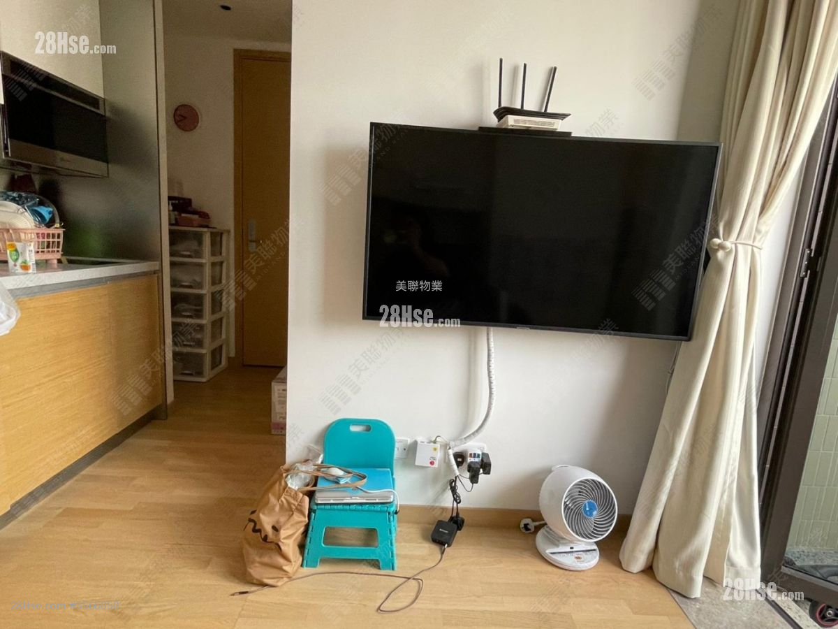 Novi Sell 226 ft² ( 21.0 m² )
