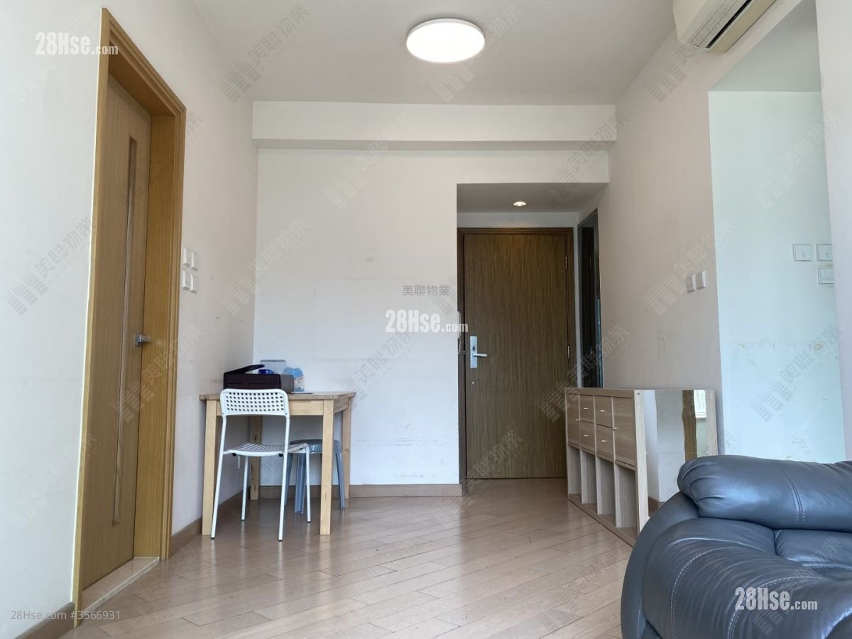 Century Gateway Sell 2 Bedrooms , 1 Bathroom 485 ft² ( 45.1 m² )