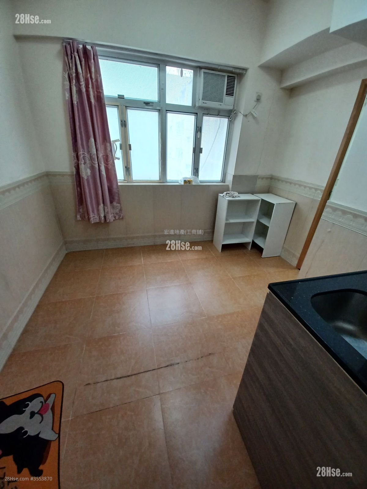 Luen Wo Apartments Rental 130 ft² ( 12.1 m² )