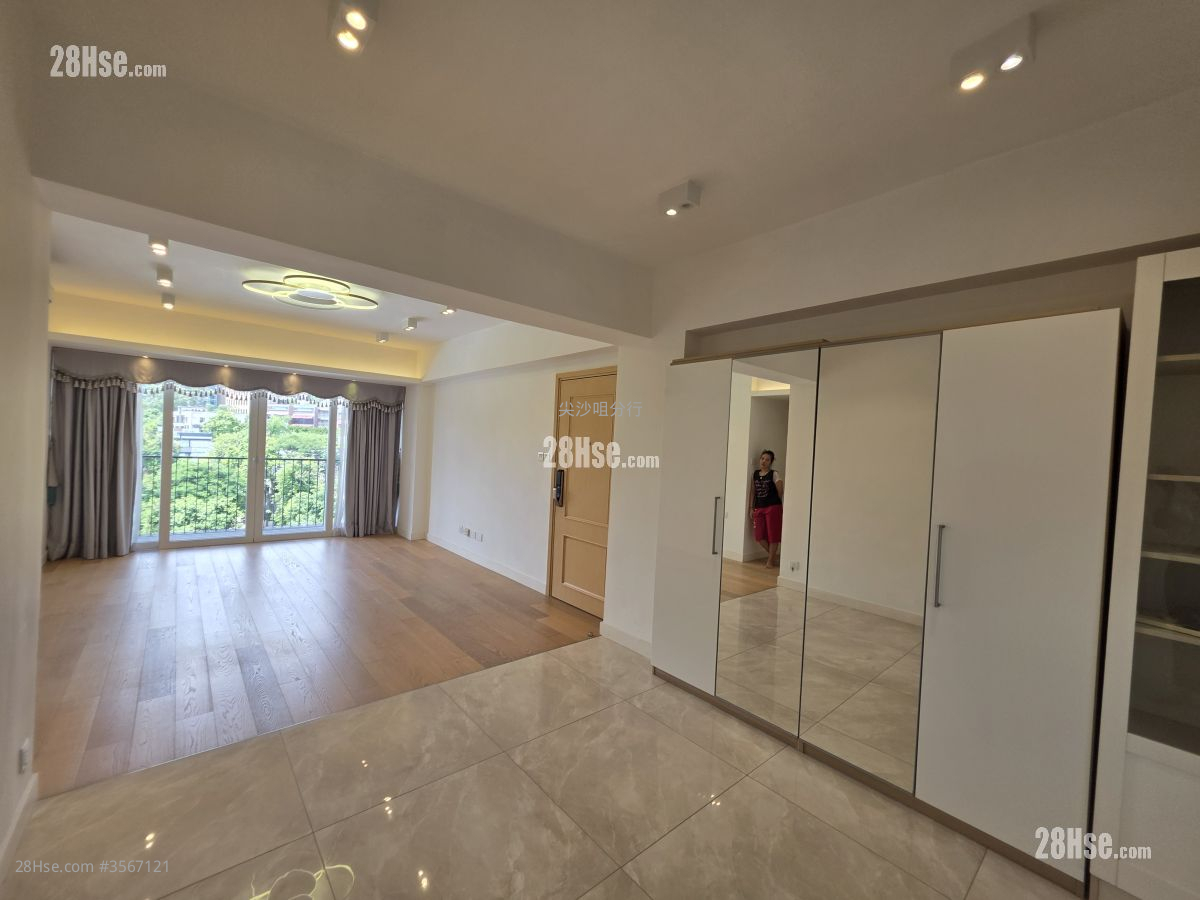 Devon Court Rental 2 Bedrooms , 2 Bathrooms 1,000 ft² ( 92.9 m² )