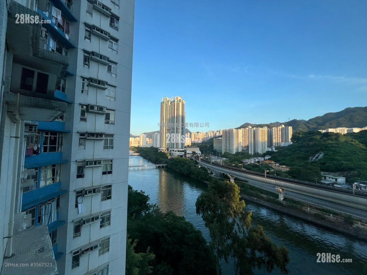 Man Lai Court Rental 3 Bedrooms , 2 Bathrooms 622 ft² ( 57.8 m² )