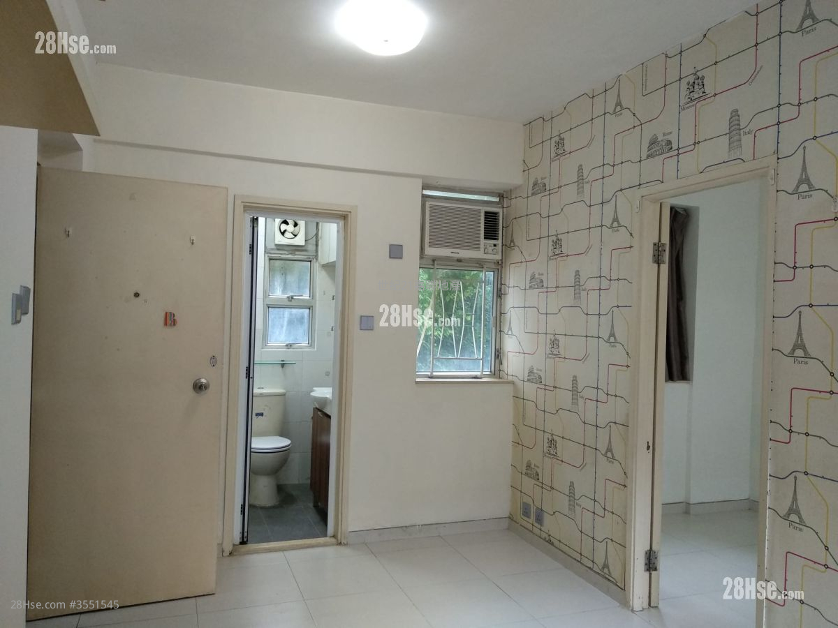 Sunny Court Sell 1 Bedroom , 1 Bathroom 340 ft² ( 31.6 m² )