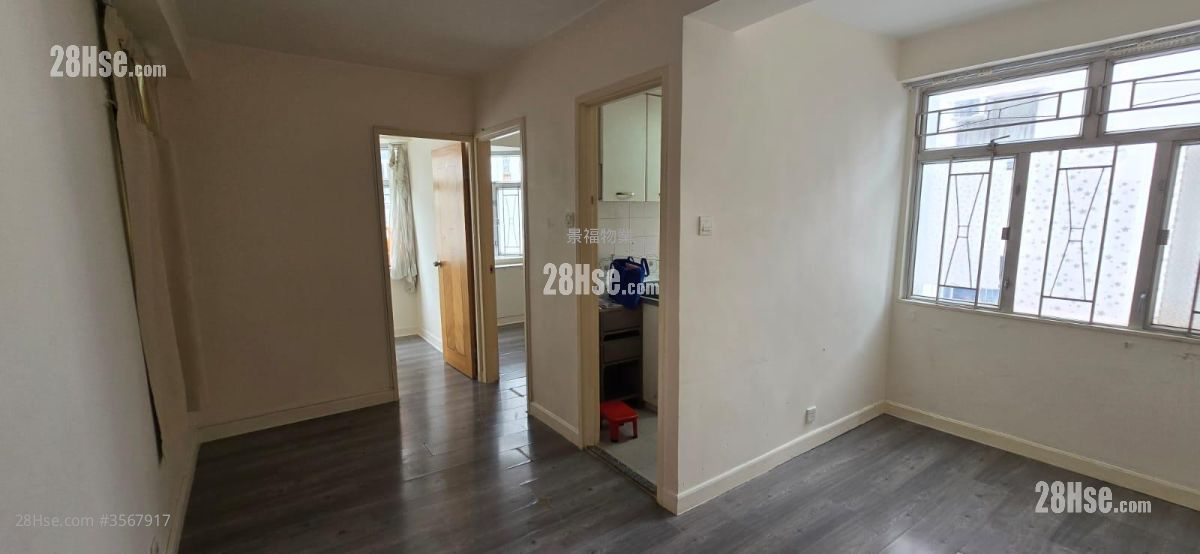 Sun Sing Centre Sell 2 Bedrooms , 1 Bathroom 350 ft² ( 32.5 m² )