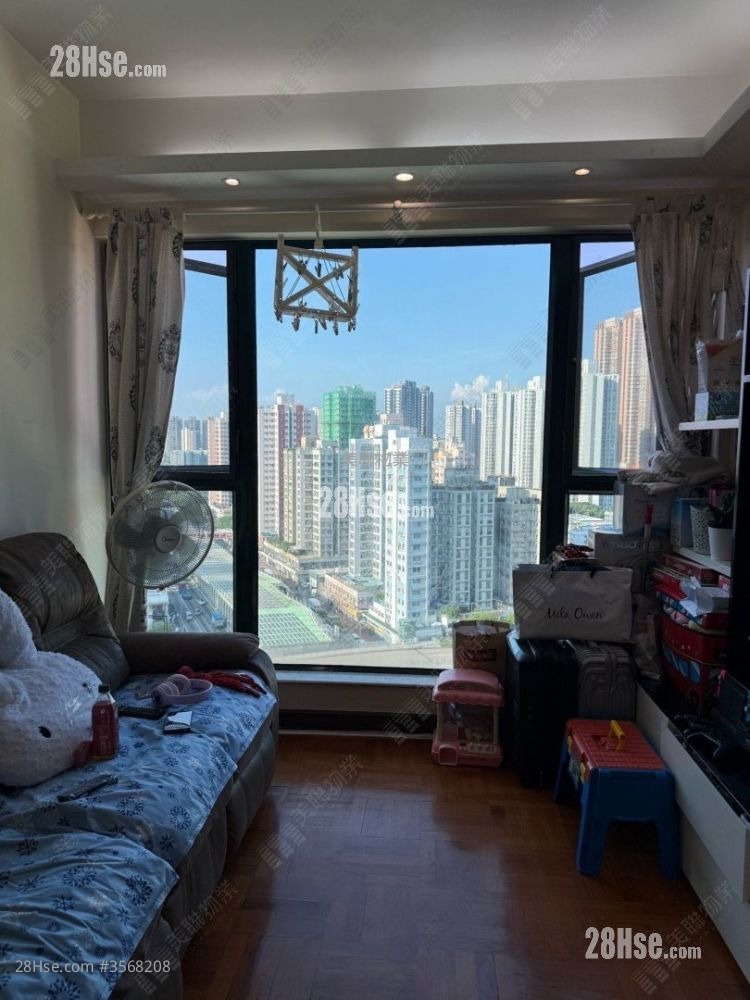Parkview Court Sell 2 Bedrooms 471 ft² ( 43.8 m² )