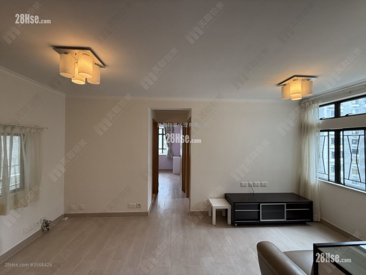 Heng Fa Chuen Sell 2 Bedrooms , 1 Bathroom 475 ft² ( 44.1 m² )