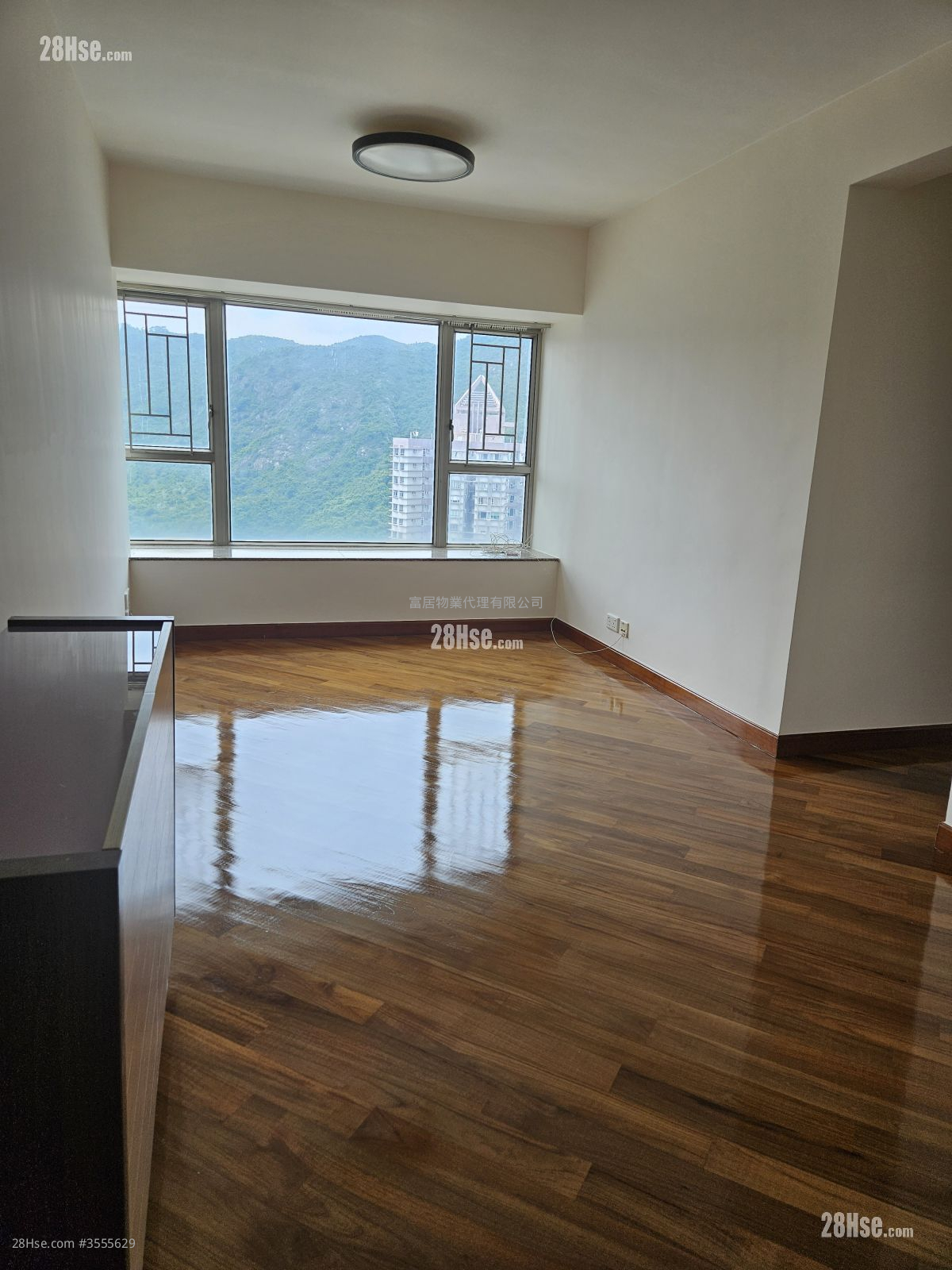 Bellagio Rental 2 Bedrooms , 1 Bathroom 524 ft² ( 48.7 m² )