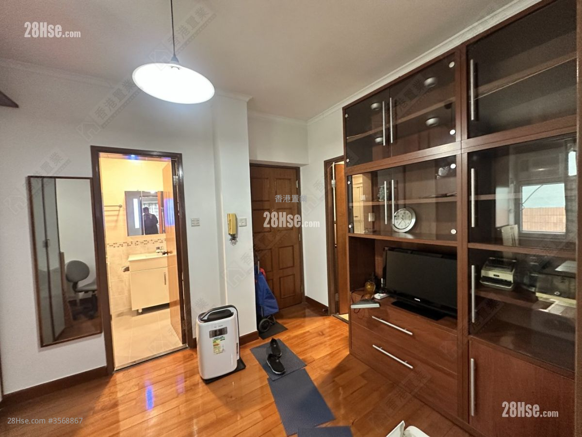 Po Wing Building Sell 2 Bedrooms , 1 Bathroom 362 ft² ( 33.6 m² )