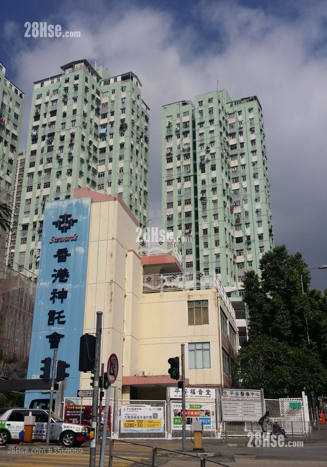 Connie Towers Sell 2 Bedrooms , 1 Bathroom 451 ft² ( 41.9 m² )
