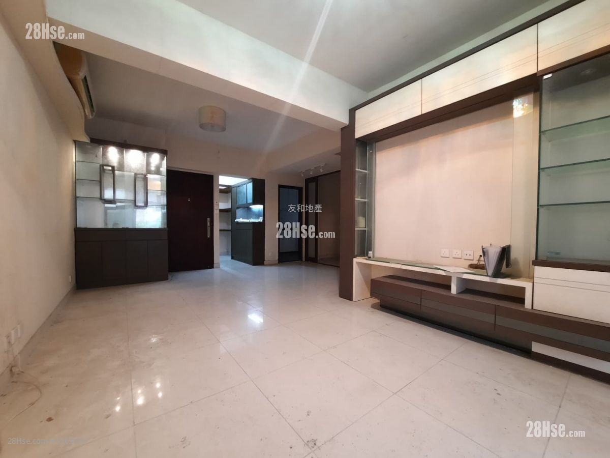 Lung Man Building Sell 4 Bedrooms , 2 Bathrooms 1,109 ft² ( 103.0 m² )