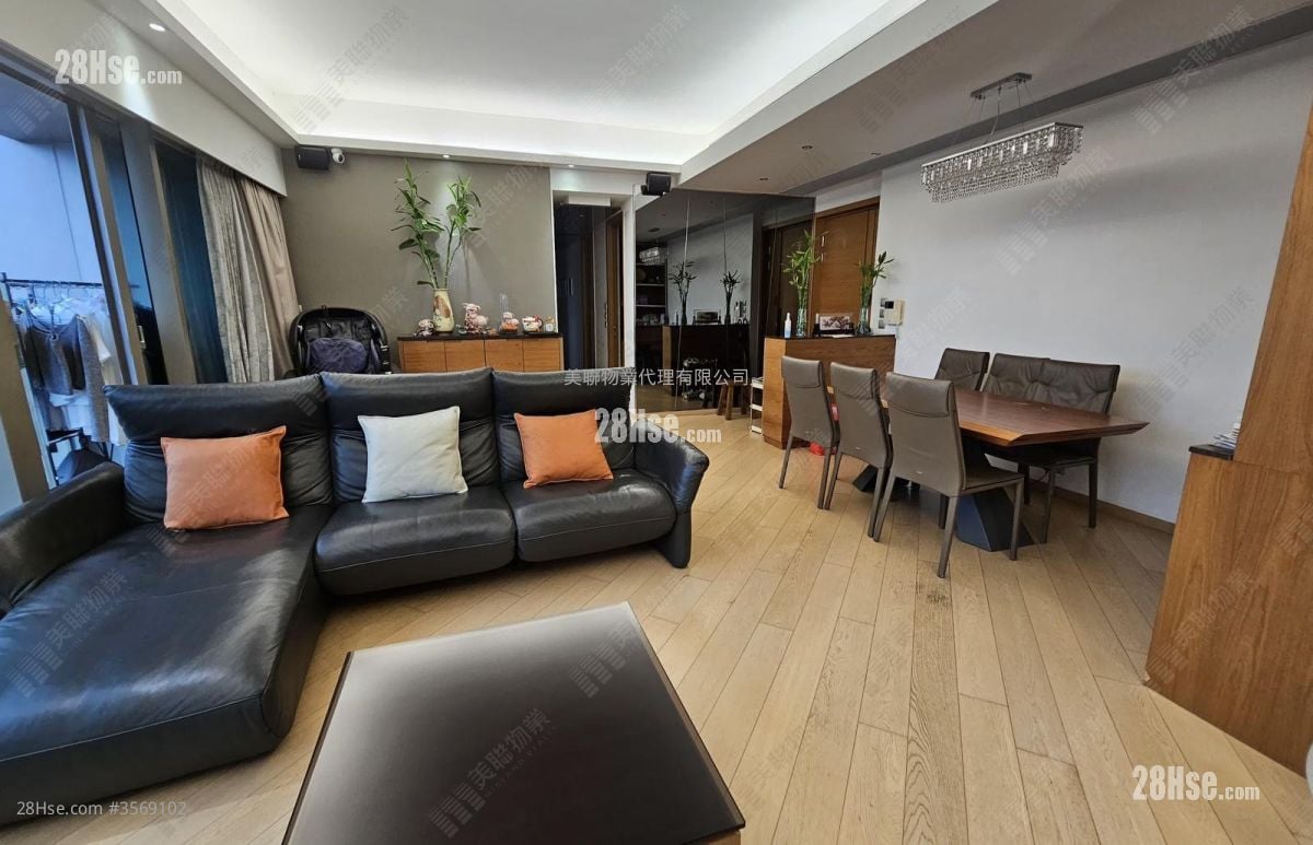 Chatham Gate Sell 4 Bedrooms 1,570 ft² ( 145.9 m² )