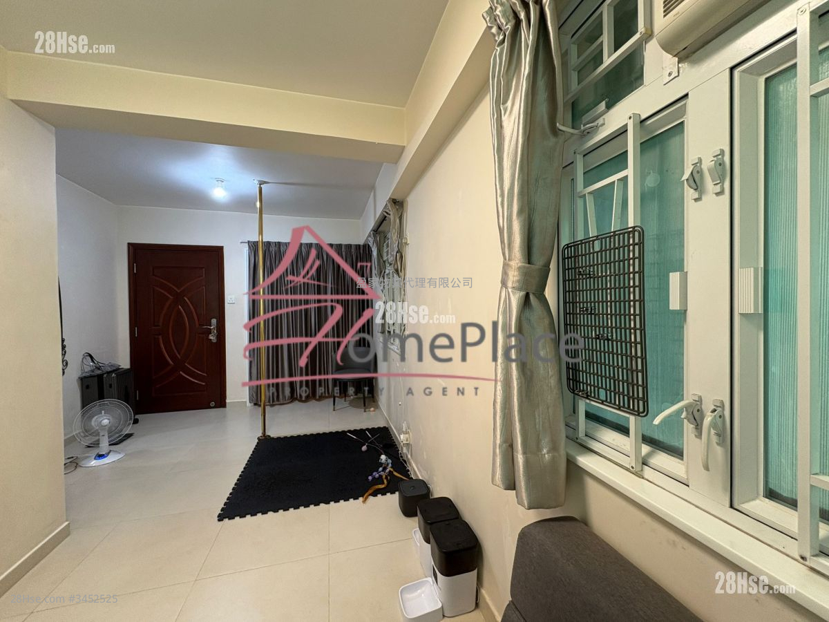 Midland Centre Sell 1 Bedroom , 1 Bathroom 285 ft² ( 26.5 m² )