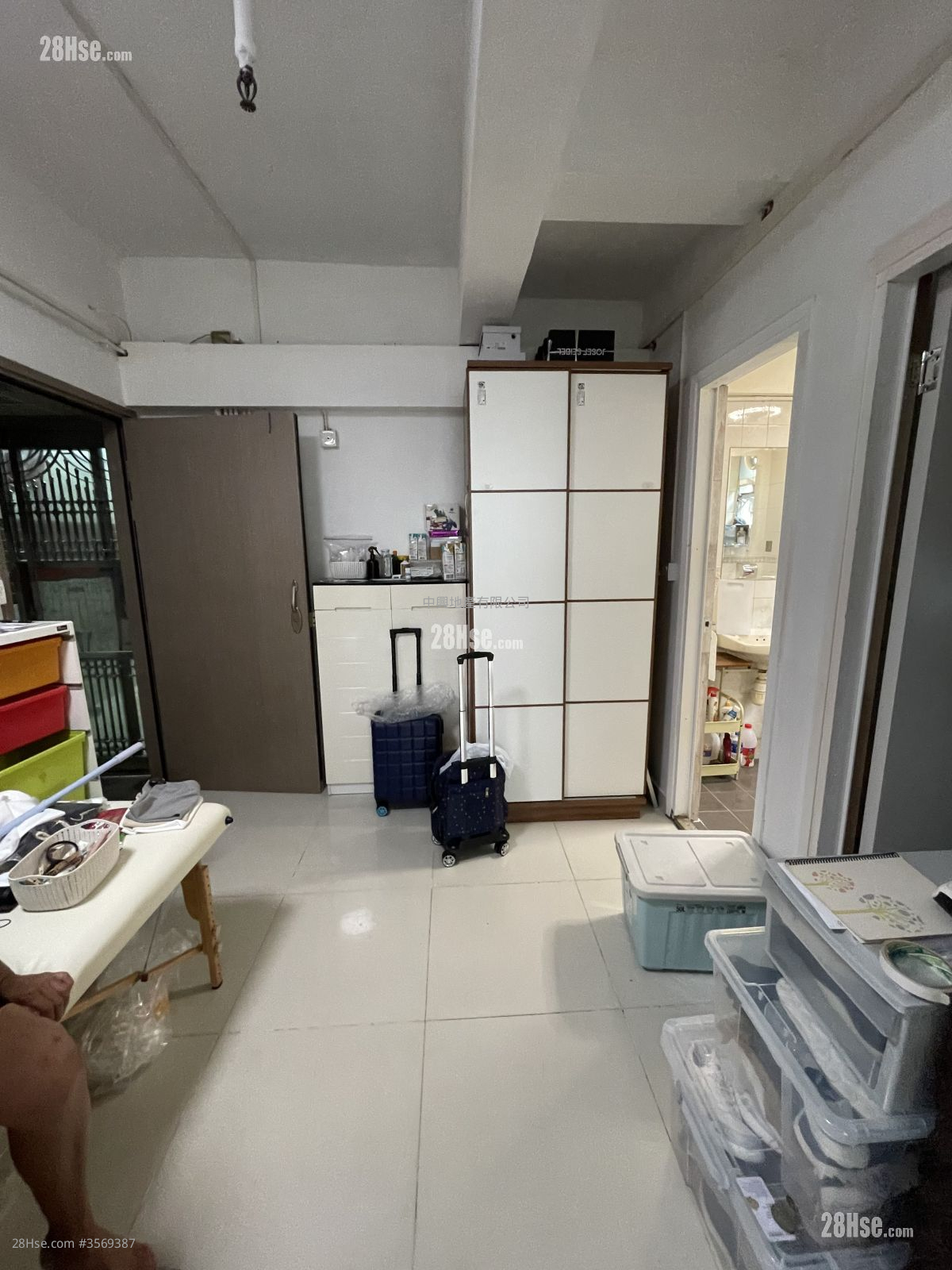 Ealing Court Rental Studio , 1 Bathroom 500 ft² ( 46.5 m² )