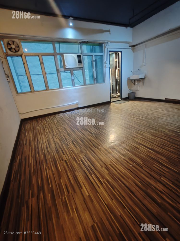 Yip Win Factory Building Rental 260 ft² ( 24.2 m² )
