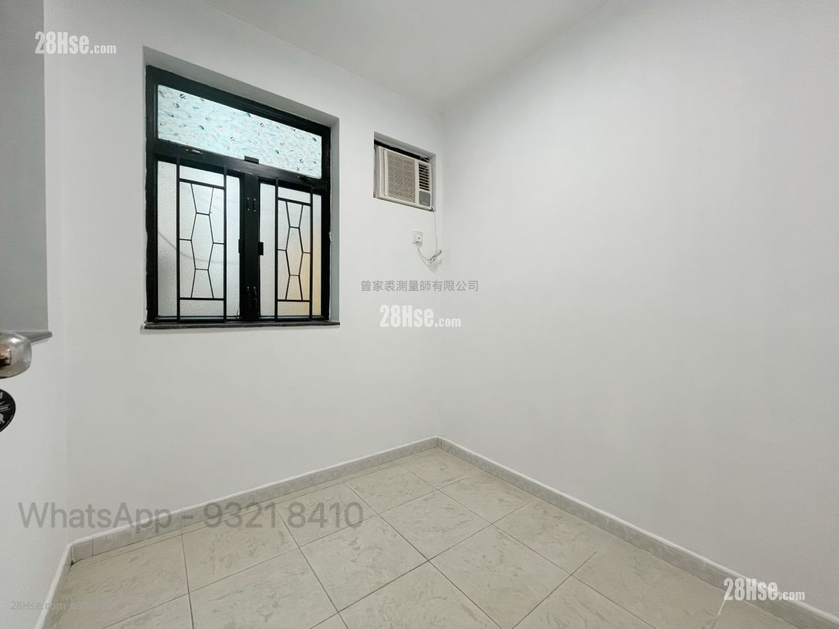 Village Rental 2 Bedrooms , 1 Bathroom 450 ft² ( 41.8 m² ) Village Rental 2 Bedrooms , 1 Bathroom 450 ft² ( 41.8 m² )