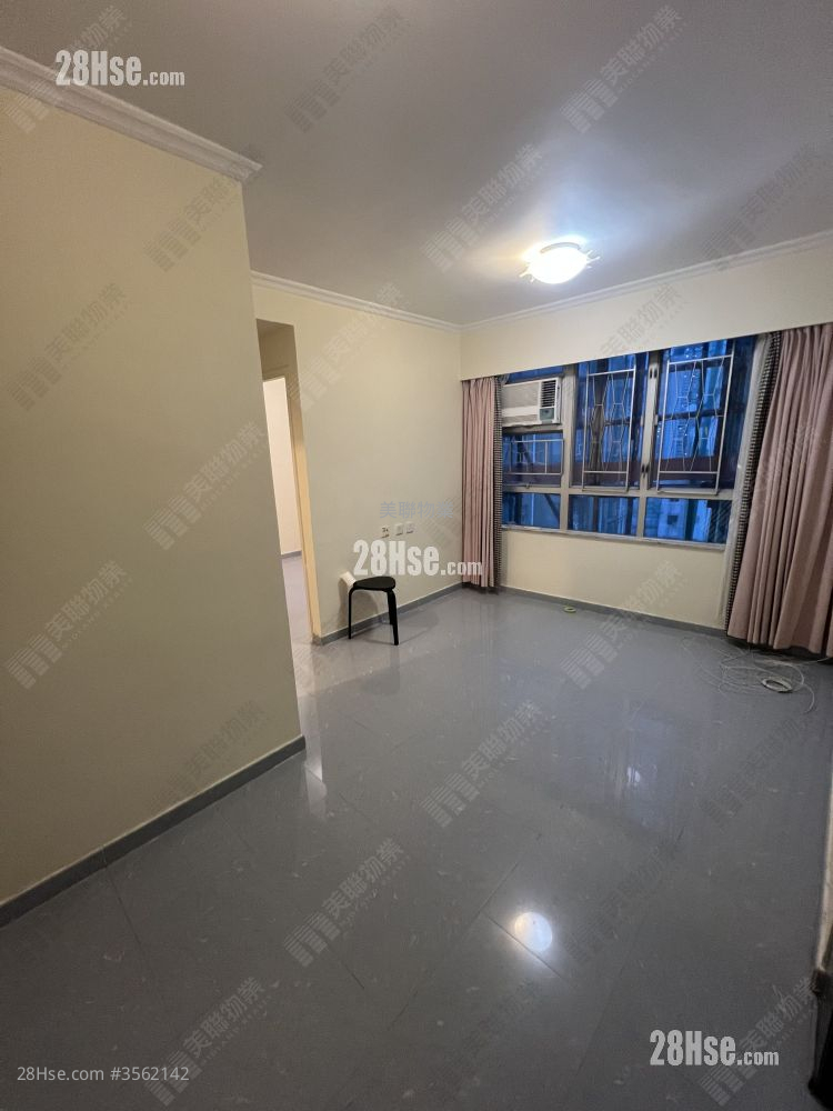 Victory Garden Rental 2 Bedrooms , 1 Bathroom 372 ft² ( 34.6 m² )