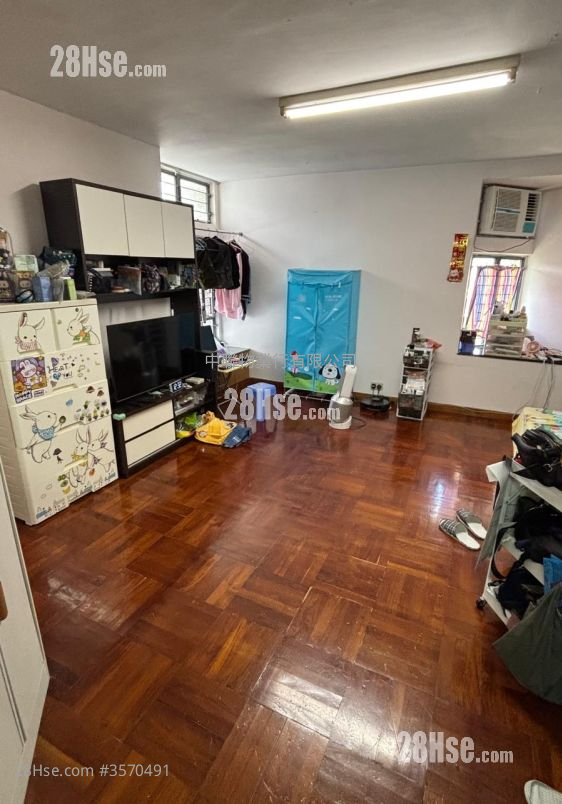Yiu On Estate Rental 2 Bedrooms , 1 Bathroom 489 ft² ( 45.4 m² )