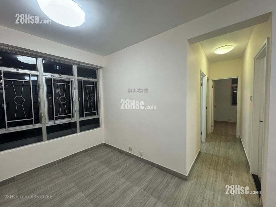 Plover Cove Garden Rental 3 Bedrooms , 2 Bathrooms 561 ft² ( 52.1 m² )