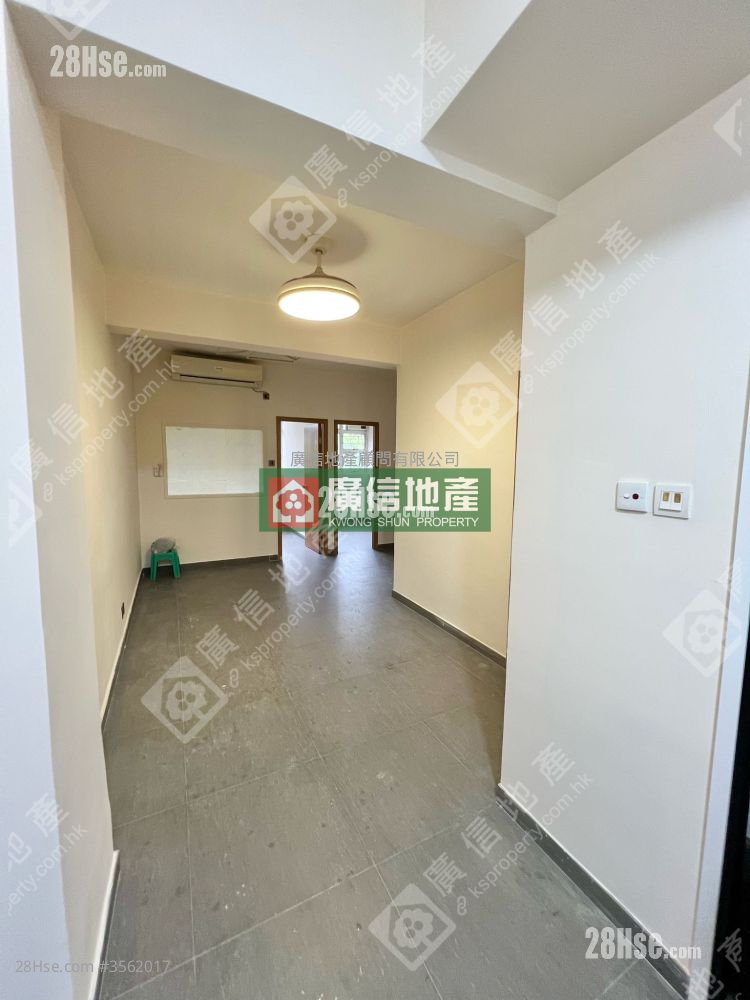 Tai Kok Tsui Building Rental 3 Bedrooms , 1 Bathroom 554 ft² ( 51.5 m² )