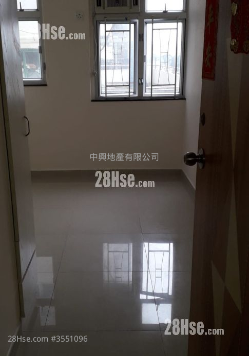泽兴楼 租盘 开放式间隔 130 平方尺 ( 12.1 平方米 )