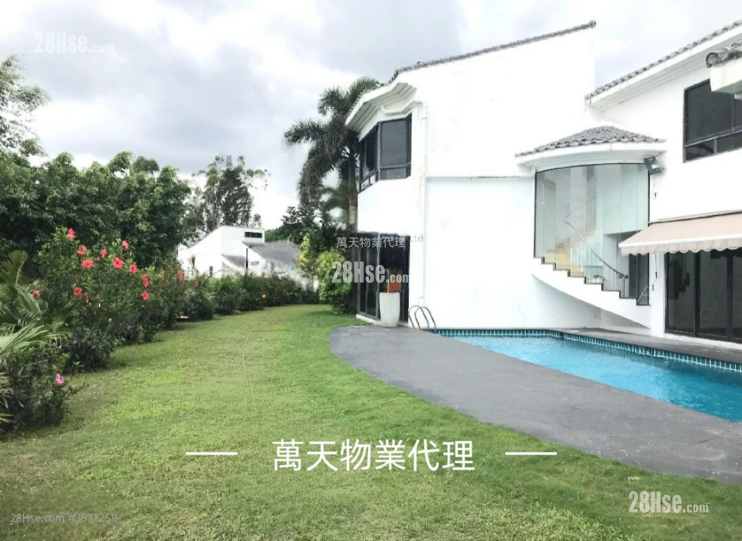 Floral Villas Sell 5+ Bedrooms , 3 Bathrooms 3,790 ft² ( 352.1 m² )