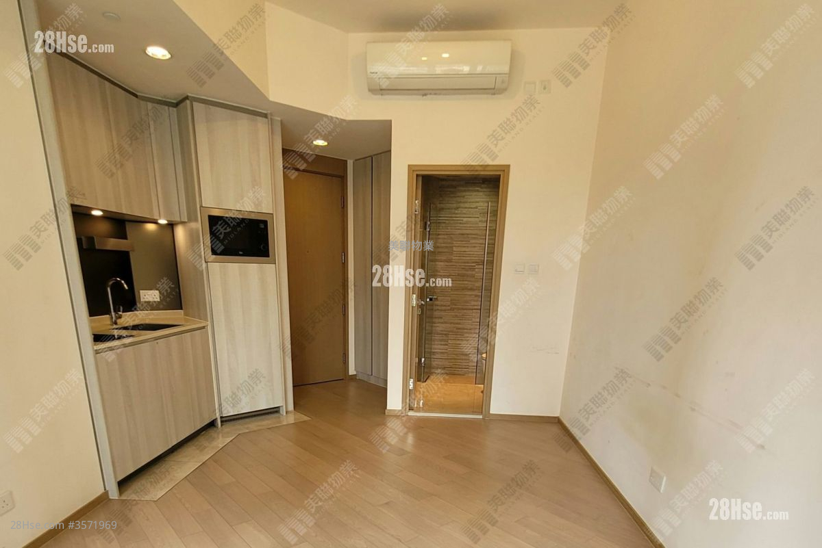 Eight Regency Sell 1 Bathroom 296 ft² ( 27.5 m² )