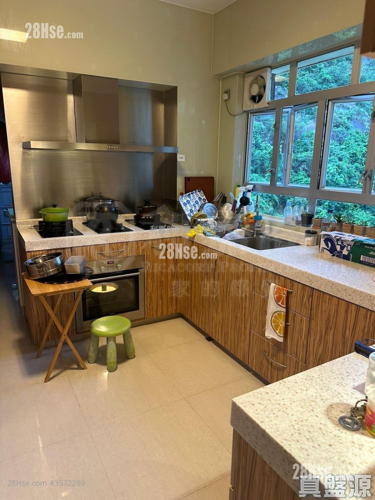 Pearl Gardens Sell 4 Bedrooms , 4 Bathrooms 1,896 ft² ( 176.1 m² )