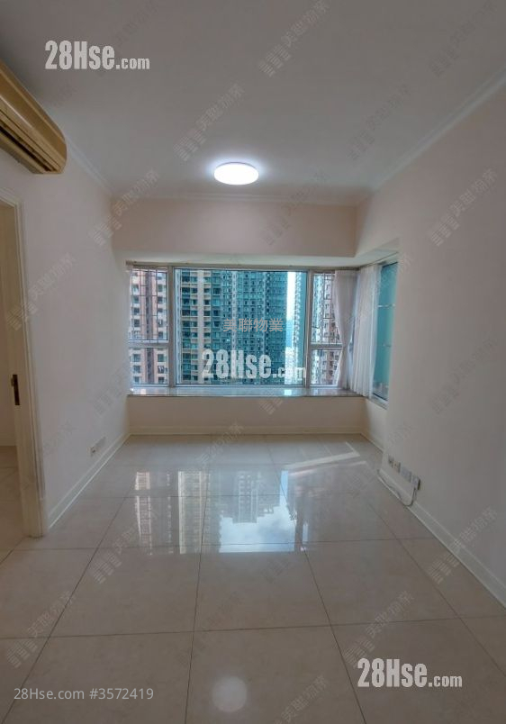 Banyan Garden Sell 2 Bedrooms , 1 Bathroom 440 ft² ( 40.9 m² )