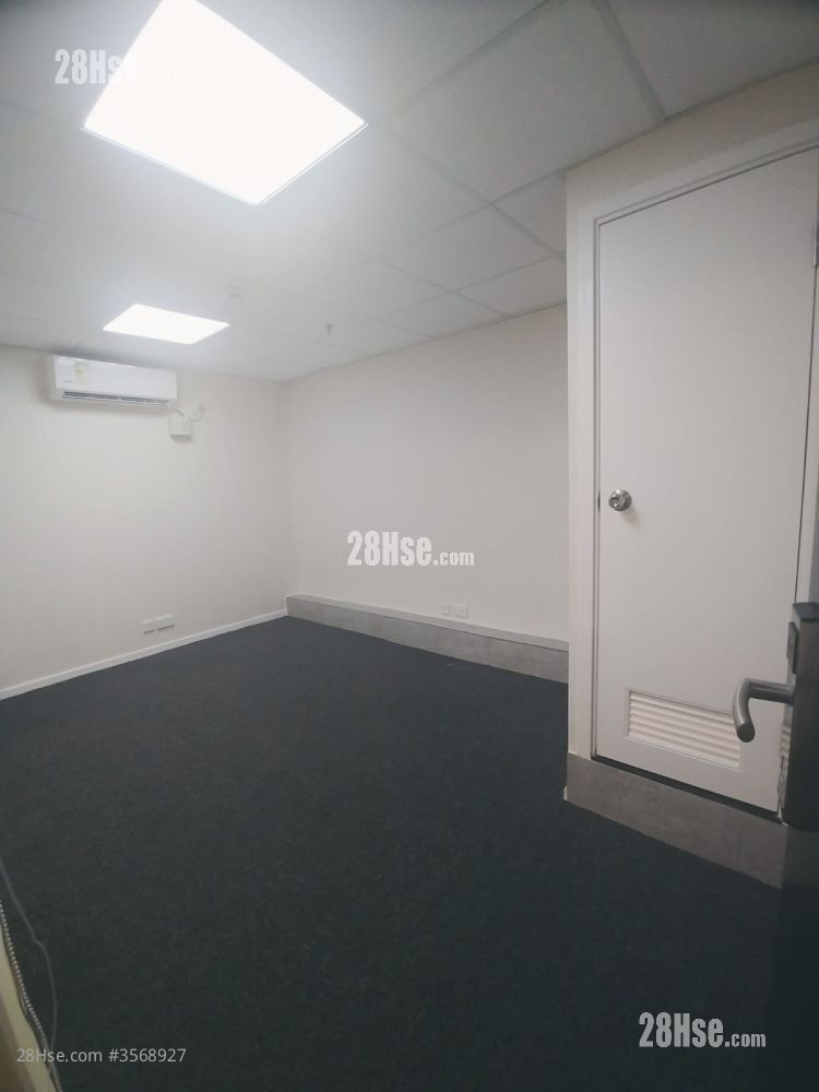 Wah Fat Industrial Building Rental 220 ft² ( 20.4 m² )