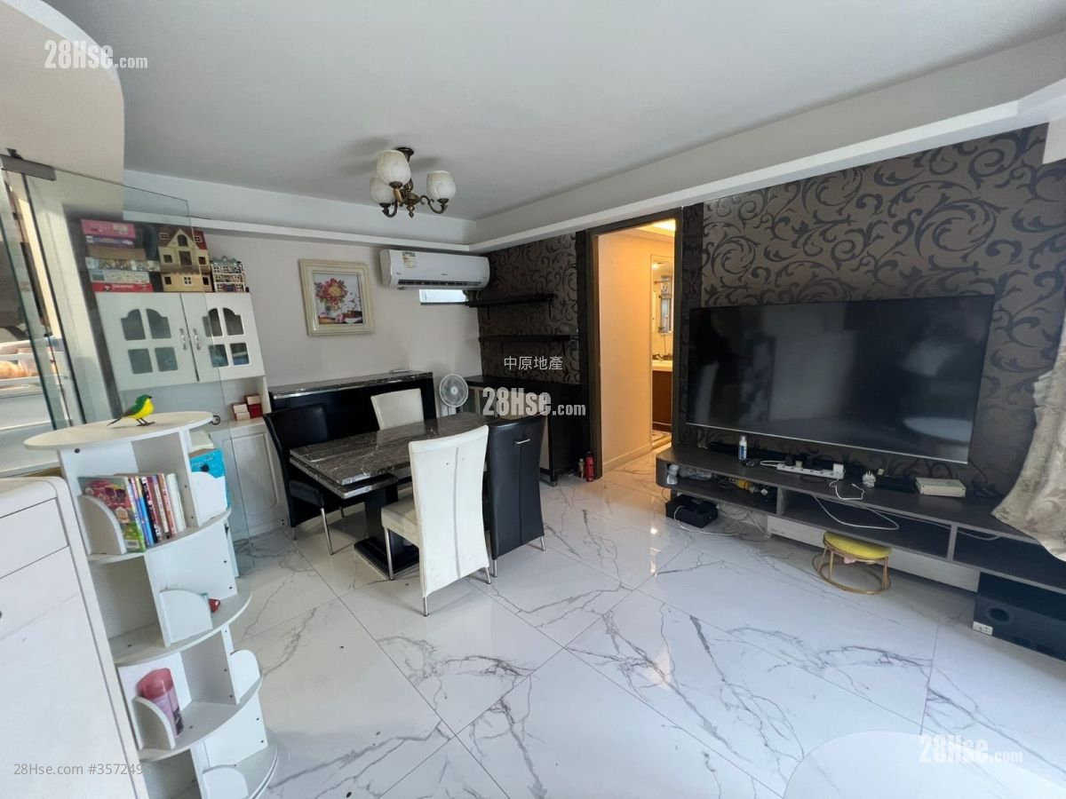 Pictorial Garden Sell 3 Bedrooms , 2 Bathrooms 770 ft² ( 71.5 m² )