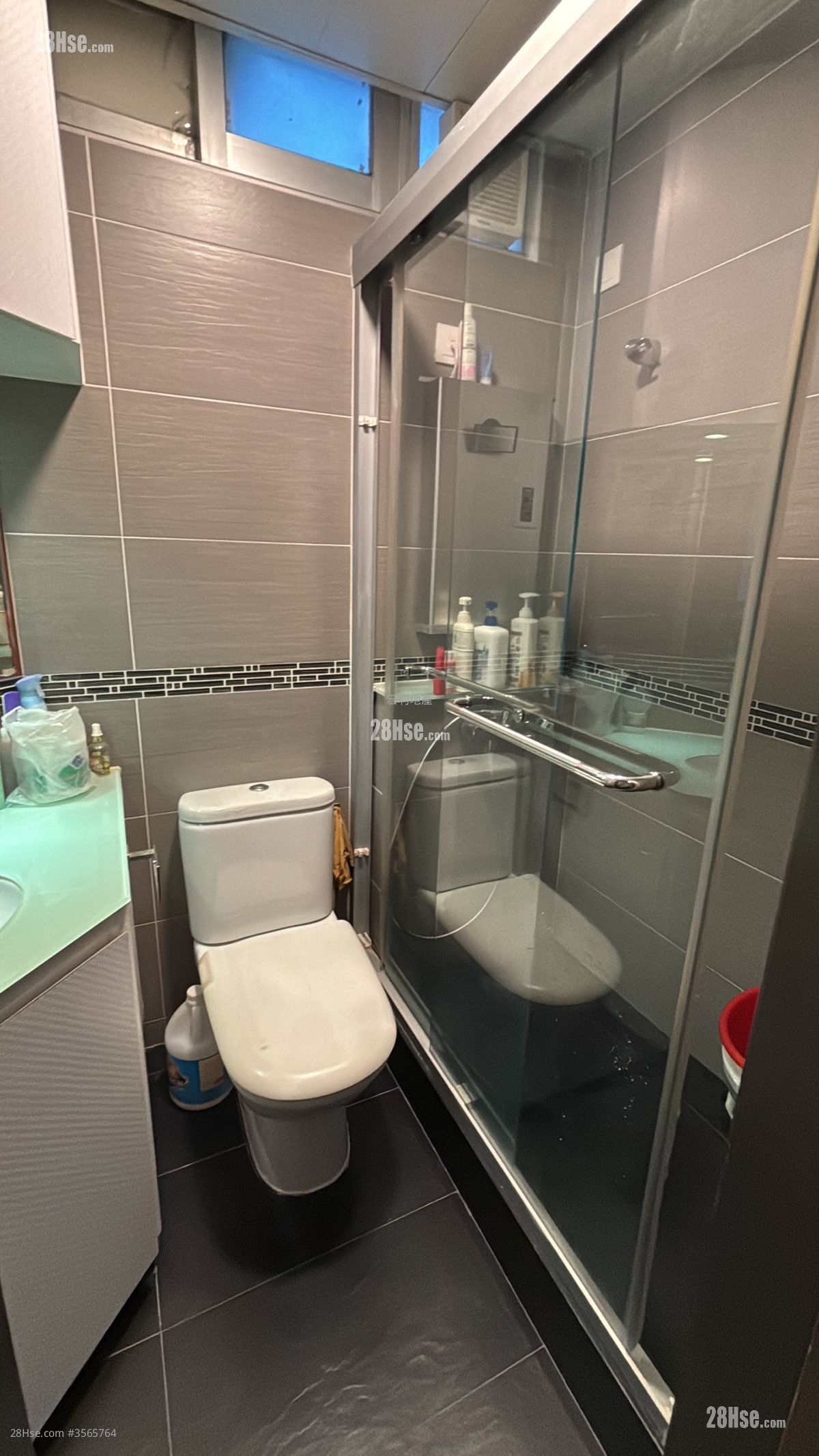 Tsui Wan Estate Sell 2 Bedrooms , 1 Bathroom 443 ft² ( 41.2 m² )