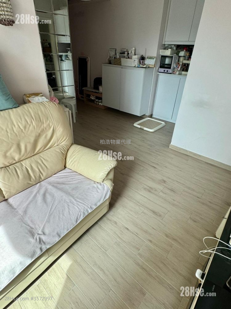 The Sorentino Sell 2 Bedrooms 451 ft² ( 41.9 m² )
