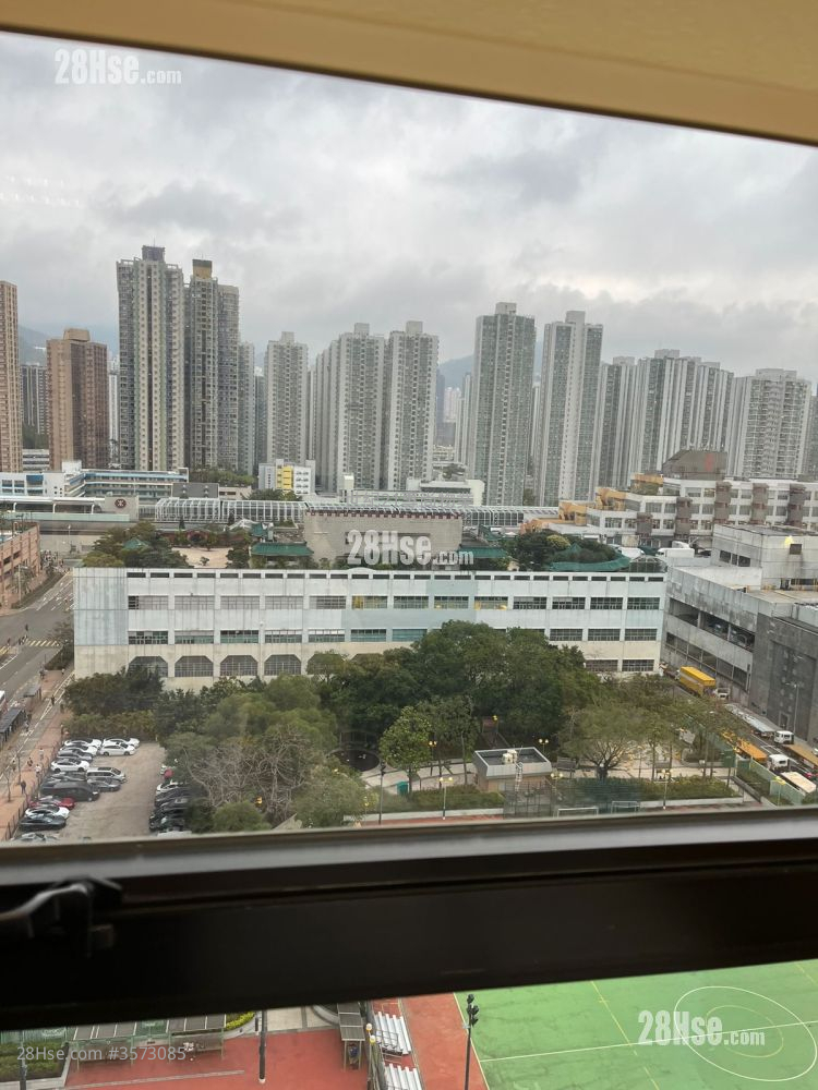 Metropole Square Rental