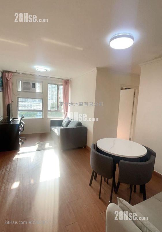King Tin Court Sell 2 Bedrooms , 1 Bathroom 431 ft² ( 40.0 m² )
