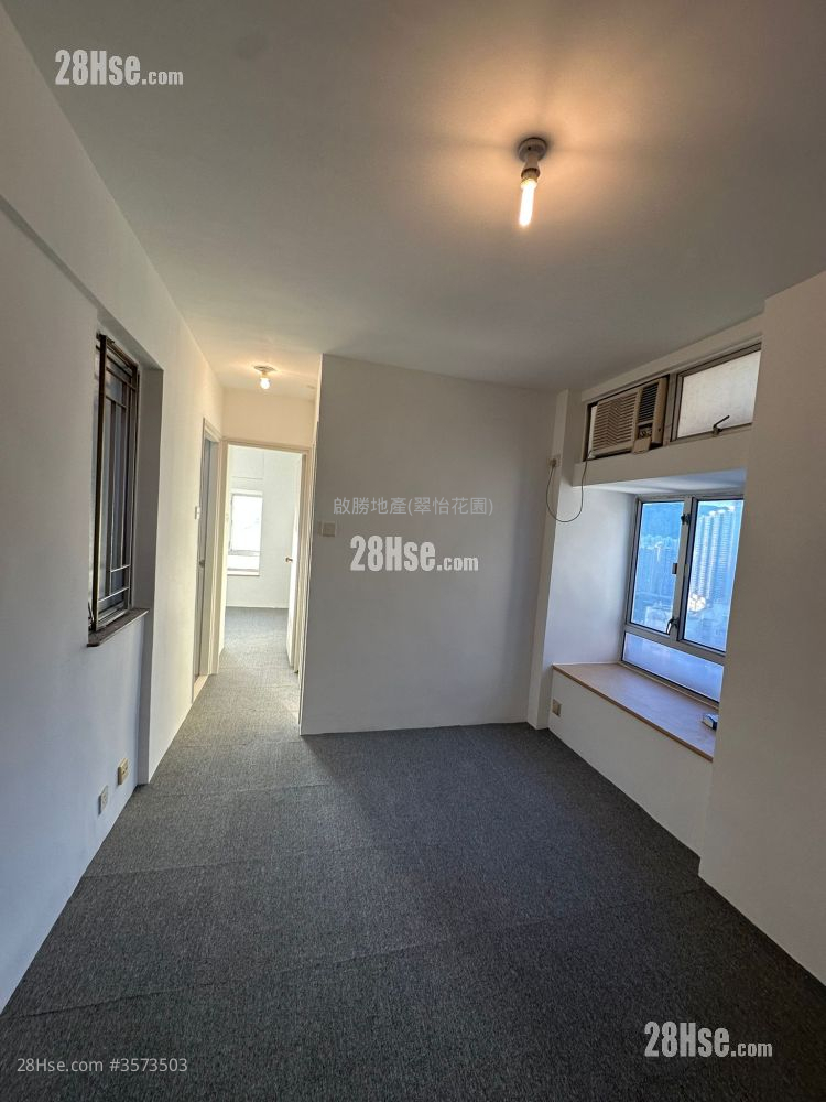 Greenfield Garden Sell 2 Bedrooms , 1 Bathroom 368 ft² ( 34.2 m² )