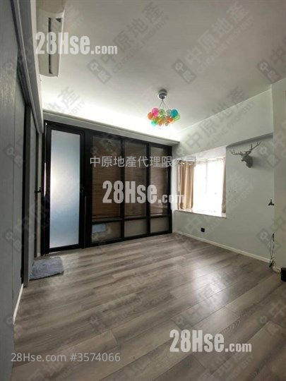 Tsuen Kam Centre Rental 2 Bedrooms 369 ft² ( 34.3 m² )