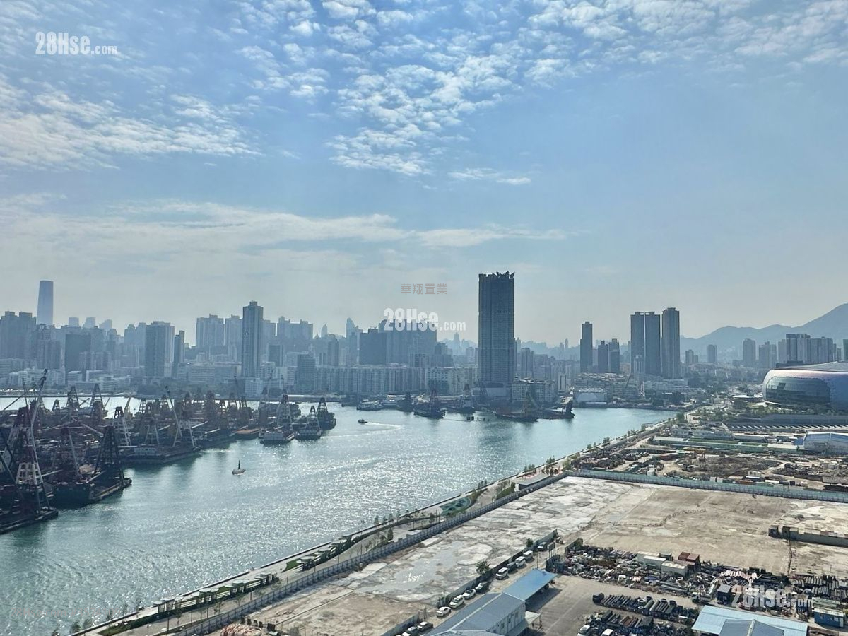 Twin Victoria Sell 1 Bedroom , 1 Bathroom 305 ft² ( 28.3 m² )