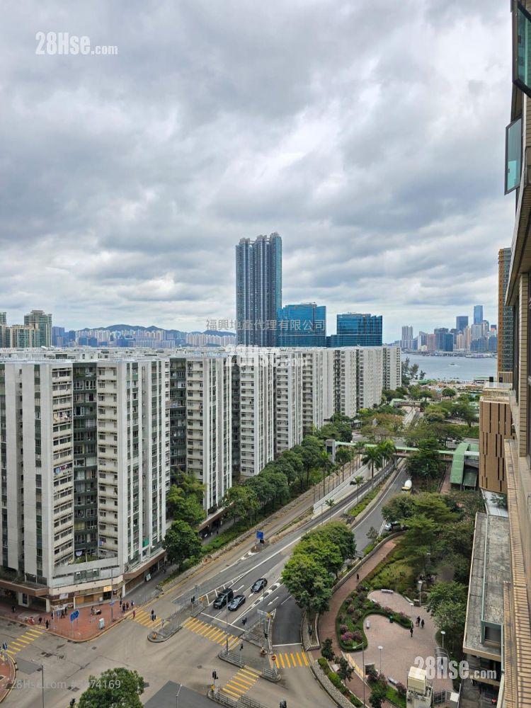 Royal Peninsula Sell 558 ft² ( 51.8 m² )