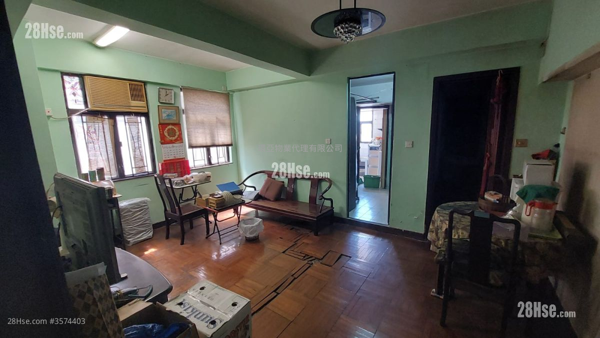 Hang Lung Bank Western Branch Building Sell 1 Bedroom , 1 Bathroom 243 ft² ( 22.6 m² )