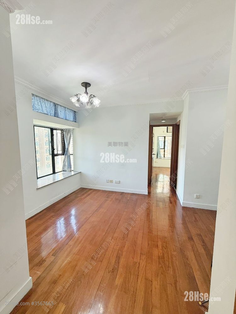 Nan Fung Plaza Rental 2 Bedrooms , 1 Bathroom 466 ft² ( 43.3 m² )