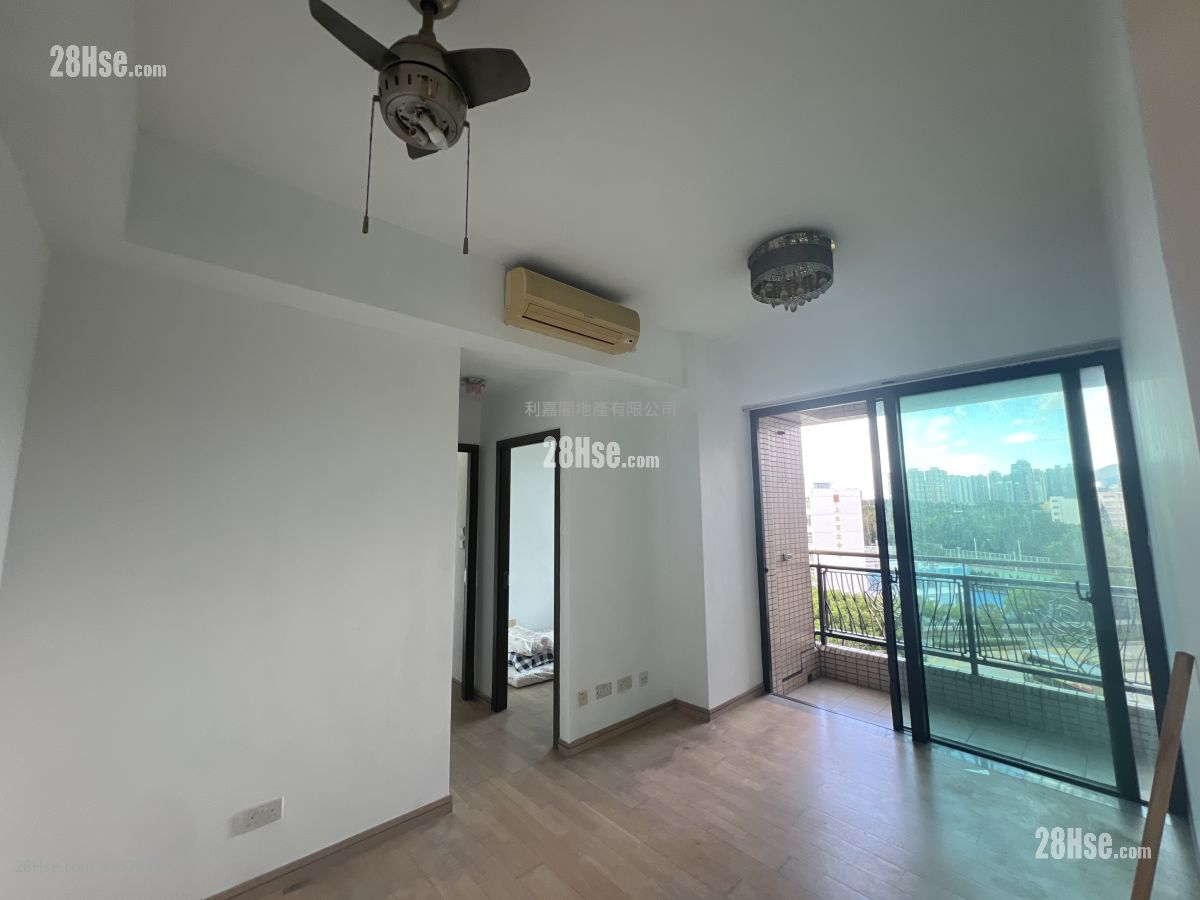 8 Royal Green Sell 2 Bedrooms 464 ft² ( 43.1 m² )