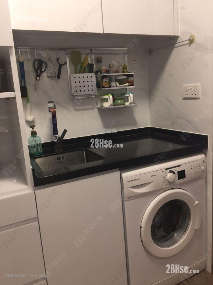 Chelsea Heights Rental 2 Bedrooms , 1 Bathroom 520 ft² ( 48.3 m² )