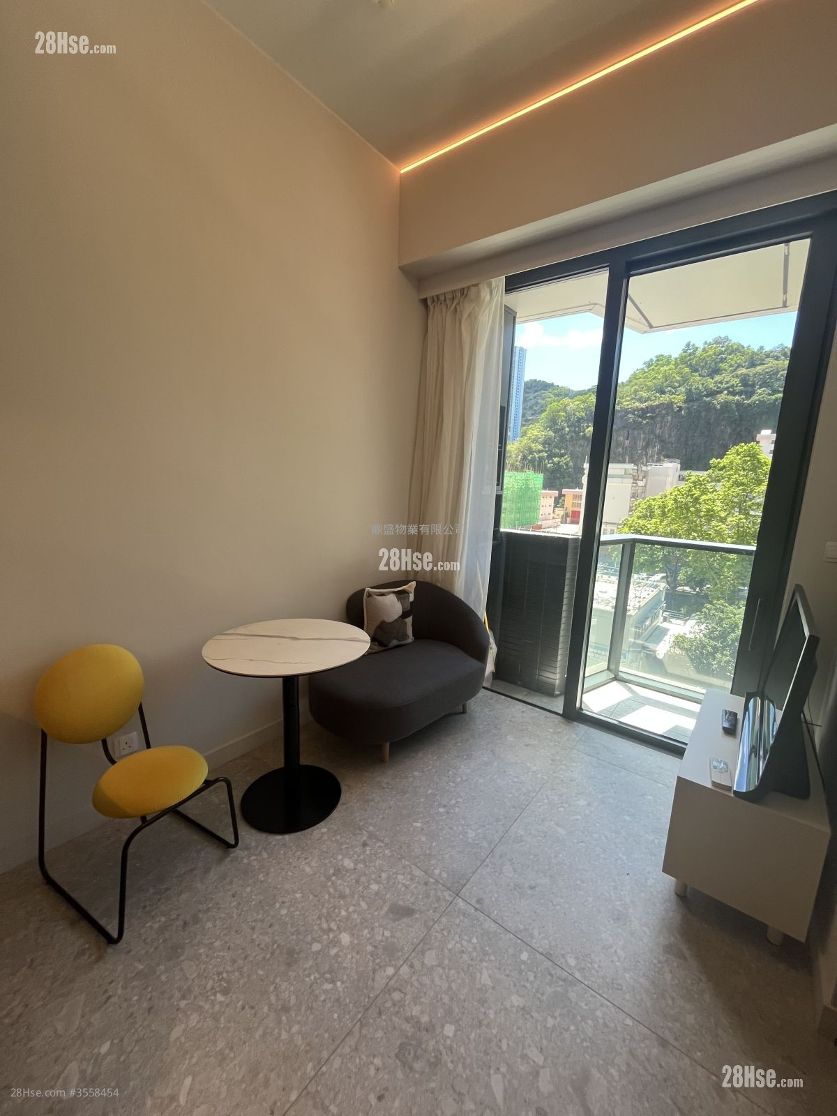 The Holborn Rental 1 Bedroom , 1 Bathroom 253 ft² ( 23.5 m² )