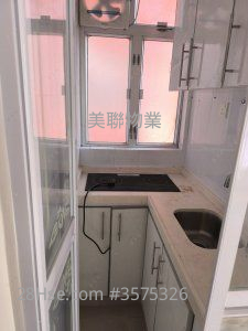 豪华阁 售盘 1 房 , 1 浴室 276 平方尺 ( 25.6 平方米 )