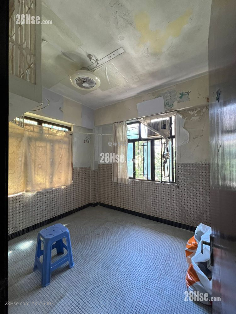 Man Yue Building Rental 2 Bedrooms , 1 Bathroom 329 ft² ( 30.6 m² )