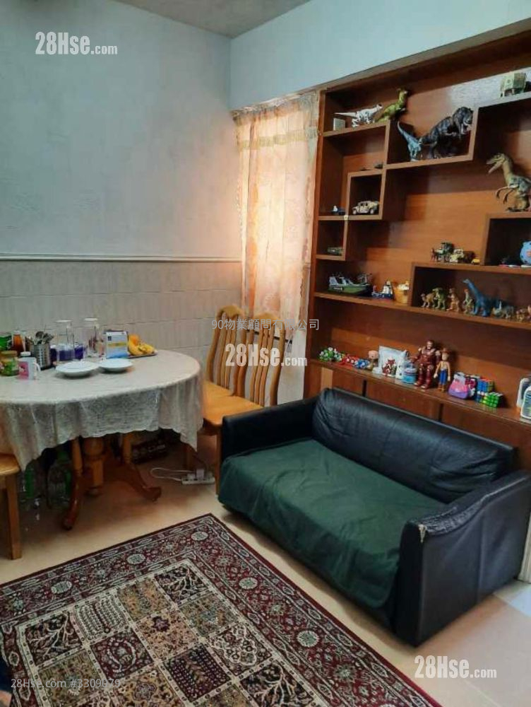 Kwan Yick Building Phase 1 Sell 370 ft² ( 34.4 m² )