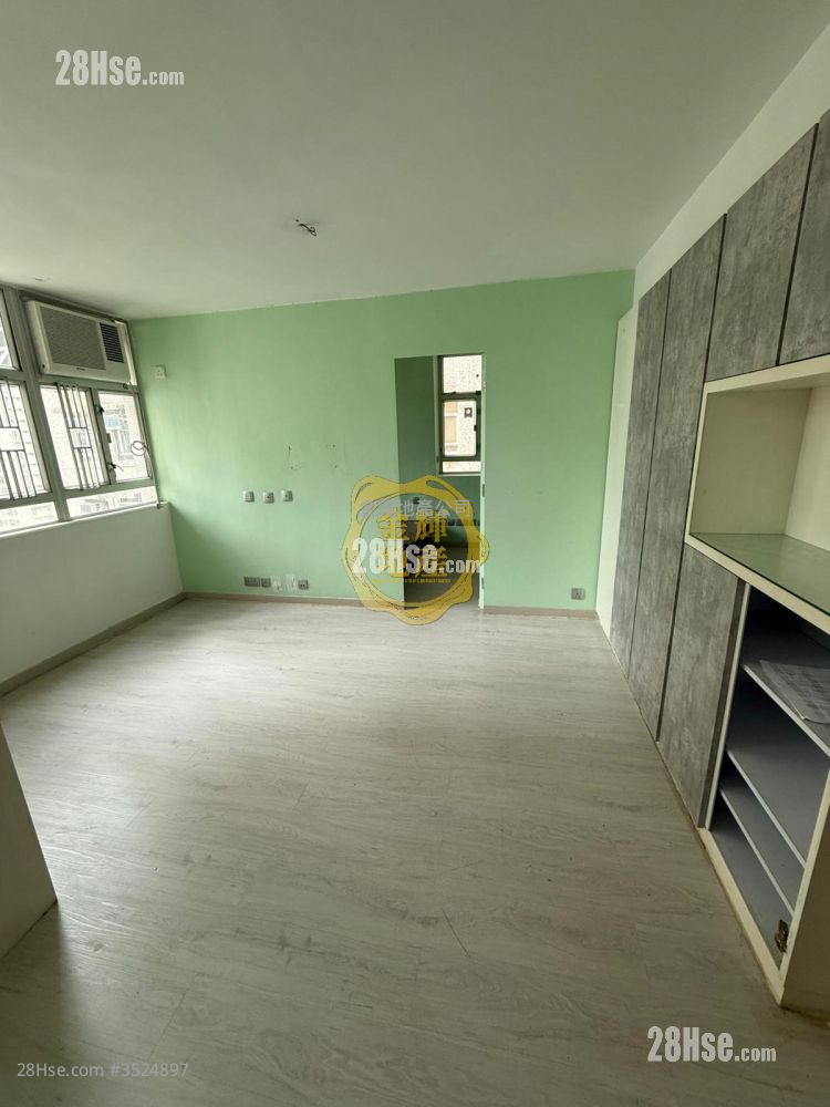 Siu Hei Court Sell 1 Bedroom , 1 Bathroom 351 ft² ( 32.6 m² )