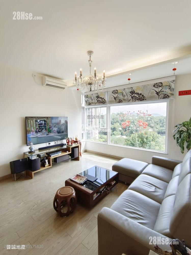 The Hillgrove Sell 4 Bedrooms , 3 Bathrooms 941 ft² ( 87.4 m² )