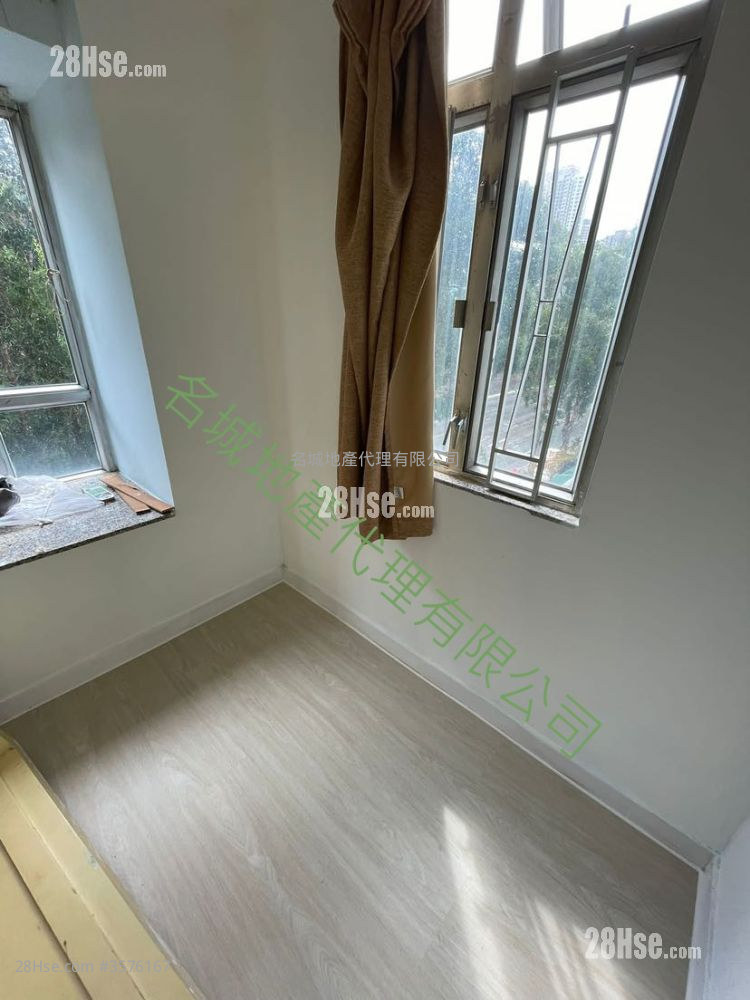 Glamour Garden Rental 386 ft² ( 35.9 m² )